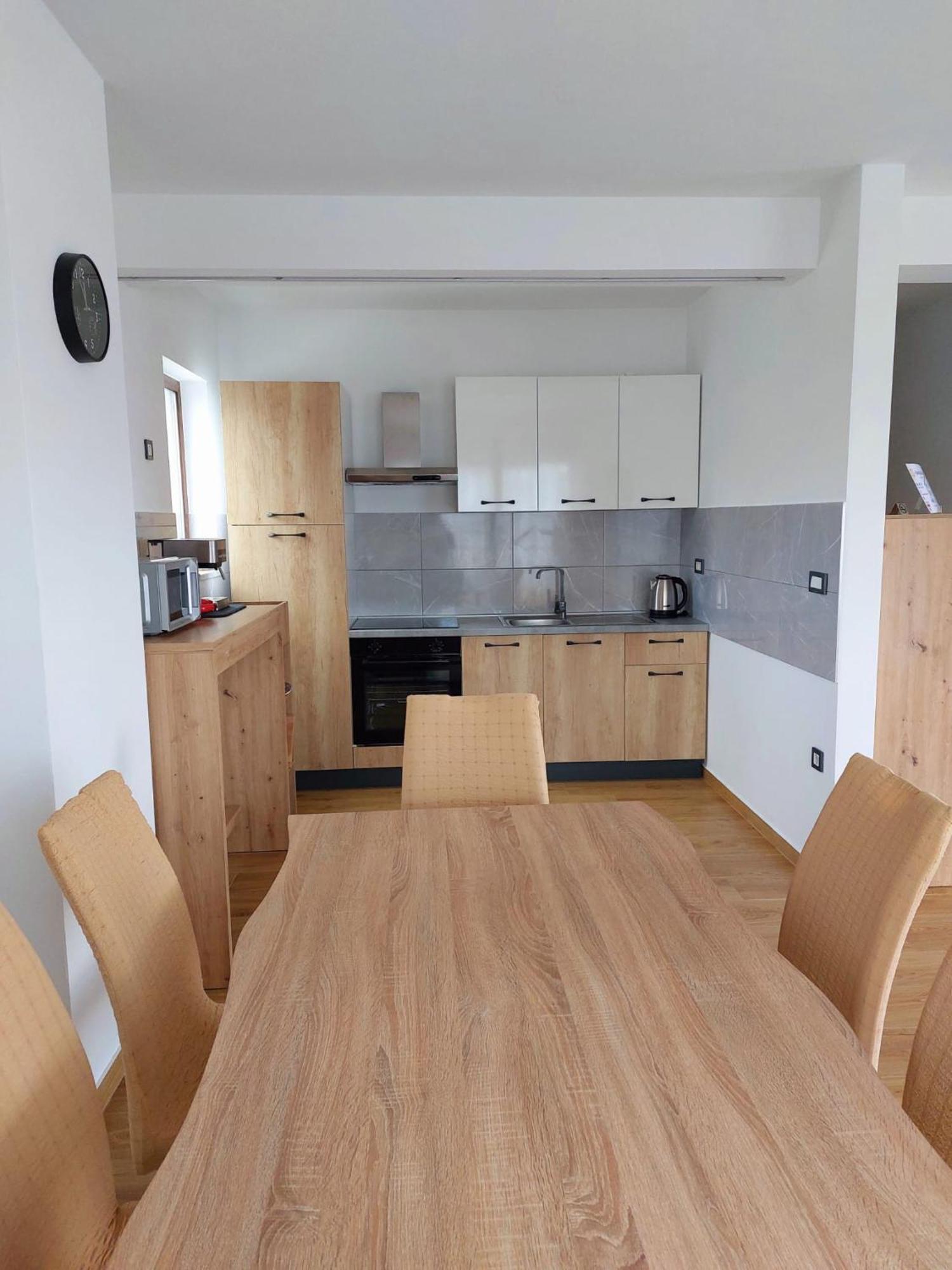 Apartmani Ivana Novi Novi Vinodolski Esterno foto