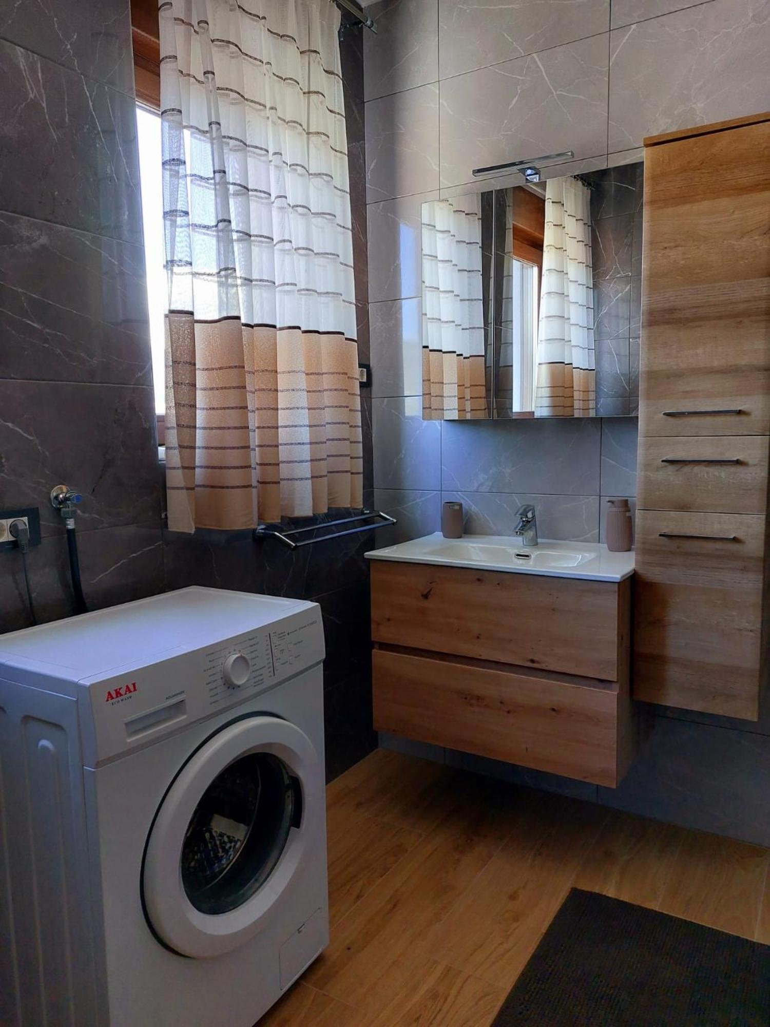 Apartmani Ivana Novi Novi Vinodolski Esterno foto